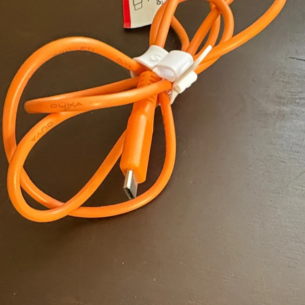 Universal USB-USB C Charging Cable Set - White and Orange